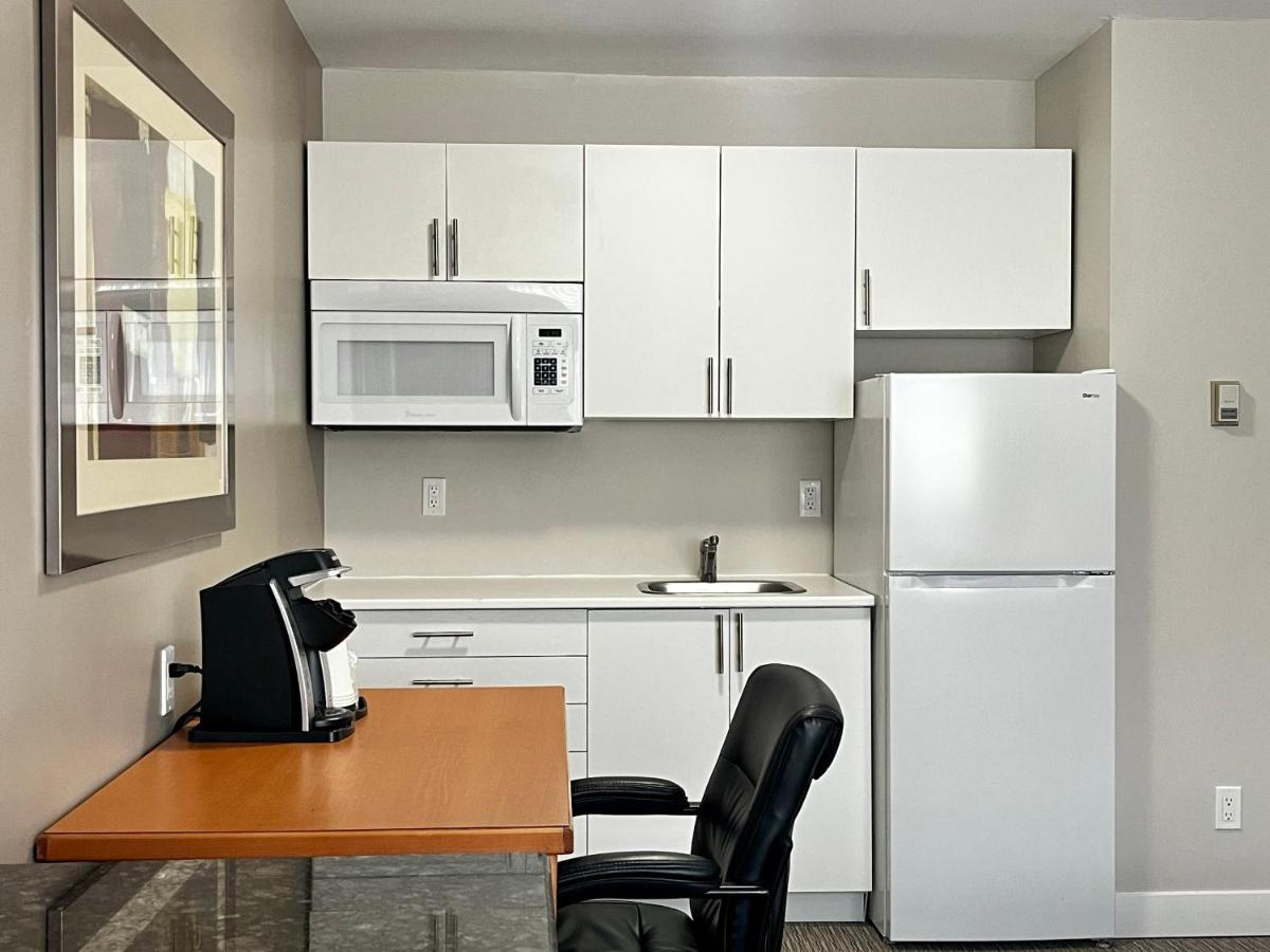 Anavada Inn & Suites - Prince George Exteriör bild